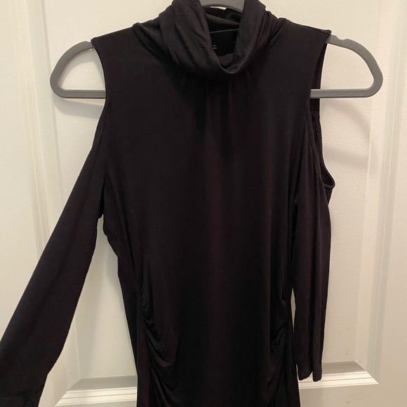 Black, Cold Shoulder, Turtle Neck Top - Picture 2 of 4